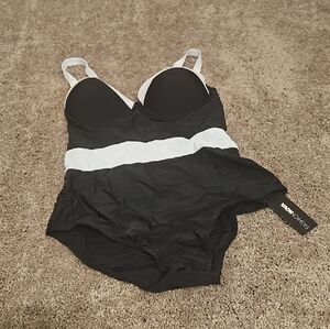 Fashion Nova Black and White One Piece Swimsuit